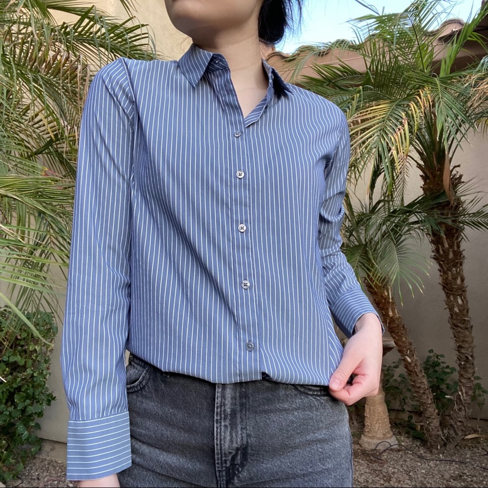 UNIQLO Women’s Striped Button Up
